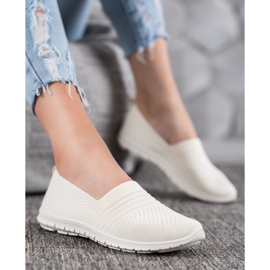 SHELOVET Slipons ajurati confortabili maro 1