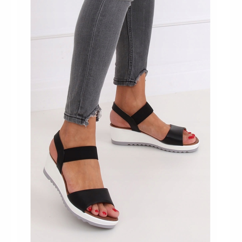 Sandale negre pe toc cu pană NS101P Negru 2