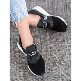 Uită-te la adidași din piele VINCEZA negru 1