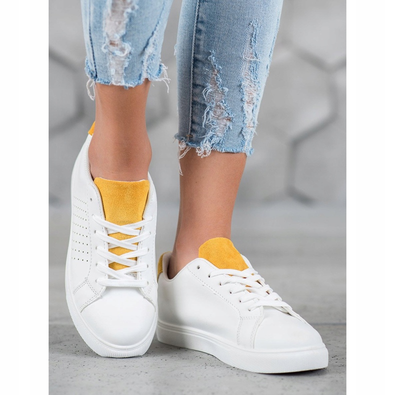 SHELOVET Pantofi albi cu insertii din piele intoarsa 2