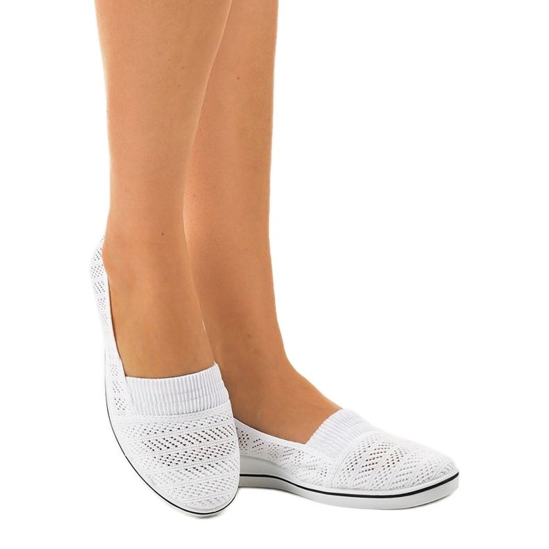 Adidași albi pe toc cu pană HJ1801-9 1 Adidași albi pe toc cu pană HJ1801-9 1