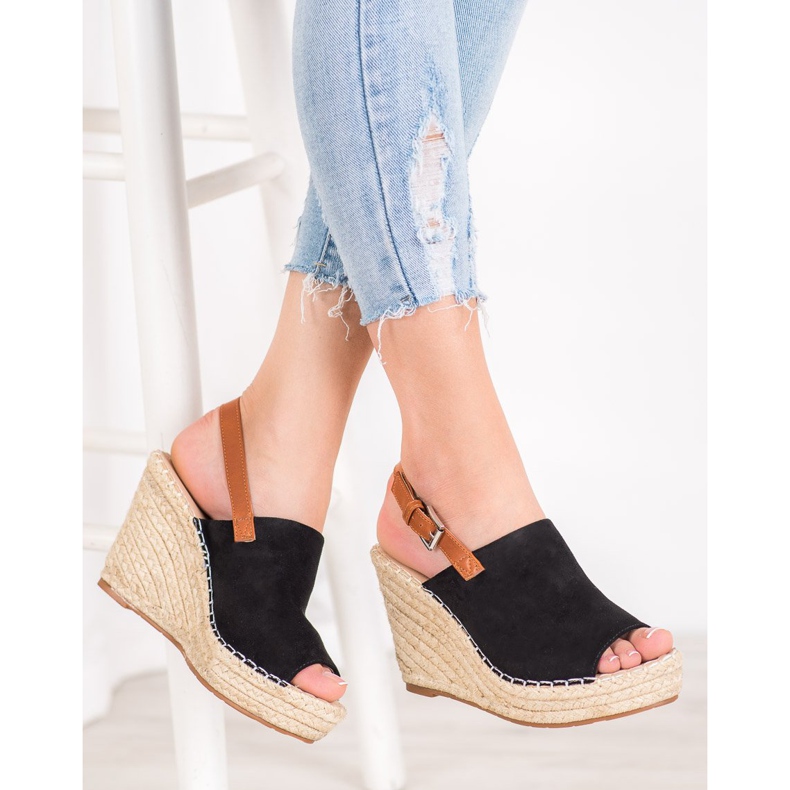 Small Swan Sandale din piele de căprioară la modă negru 2 Small Swan Sandale din piele de căprioară la modă negru 2