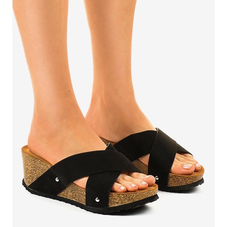 Papuci negri GU53 pe pană negru 1