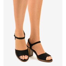 Sandale negre pe piele de piele de căprioară 660-6 negru 1