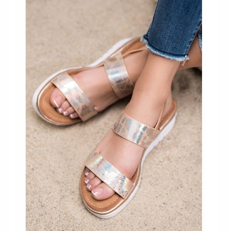 Small Swan Sandale confortabile cu efect Holo multicolor de aur 1