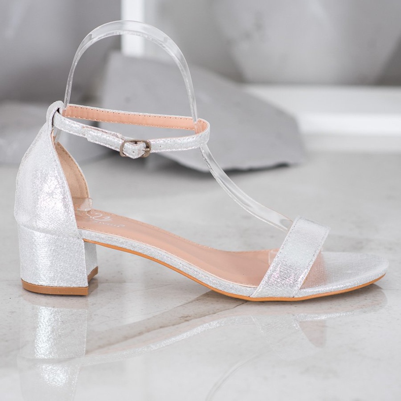 Small Swan Sandale din piele ecologică strălucitoare gri 2