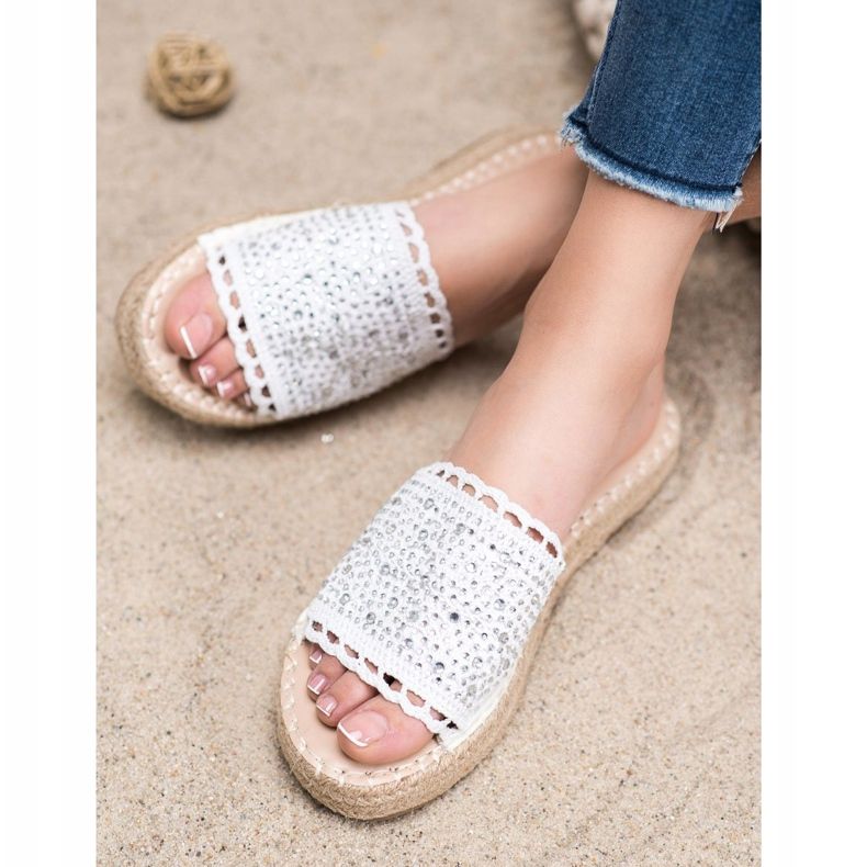 Small Swan Papuci Cu Cristale alb 1