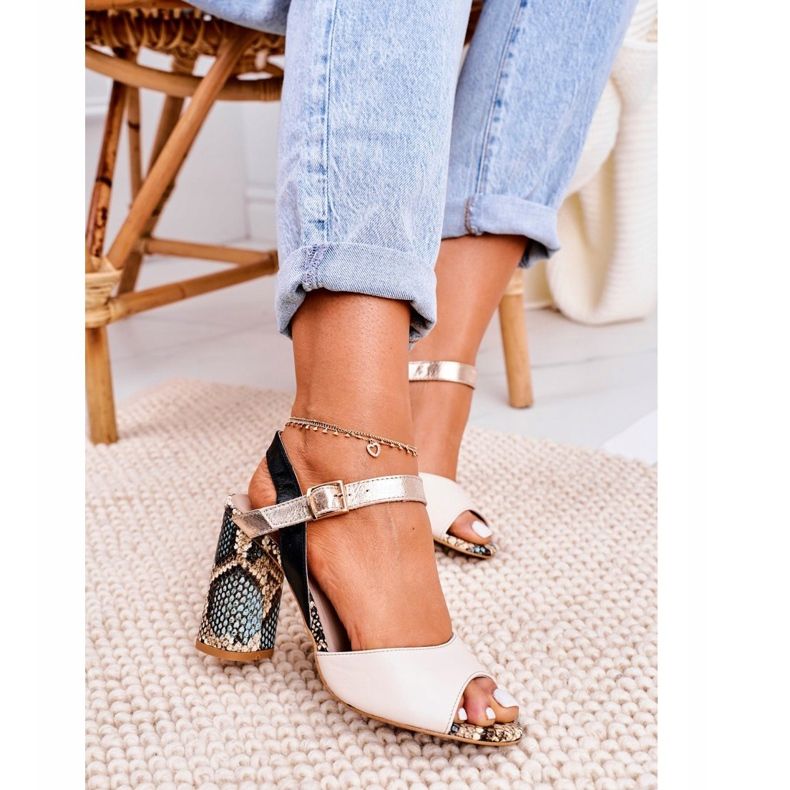 Sandale Pe O Bară Laura Messi 2136 Piele Neagră Șarpe Altres negru multicolor galben 1