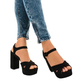 Sandale negre pe post eco-suede 63-202 negru 1