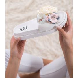SHELOVET Papuci din piele intoarsa cu flori alb 1 SHELOVET Papuci din piele intoarsa cu flori alb 1