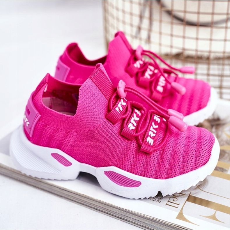 Bartek S.A. Încălțăminte sport pentru copii Bartek Fuchsia T-75203 / 65A roz 1 Bartek S.A. Încălțăminte sport pentru copii Bartek Fuchsia T-75203 / 65A roz 1
