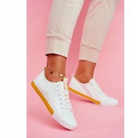 SEA Adidași clasici pentru femei Yellow Ville galben 1