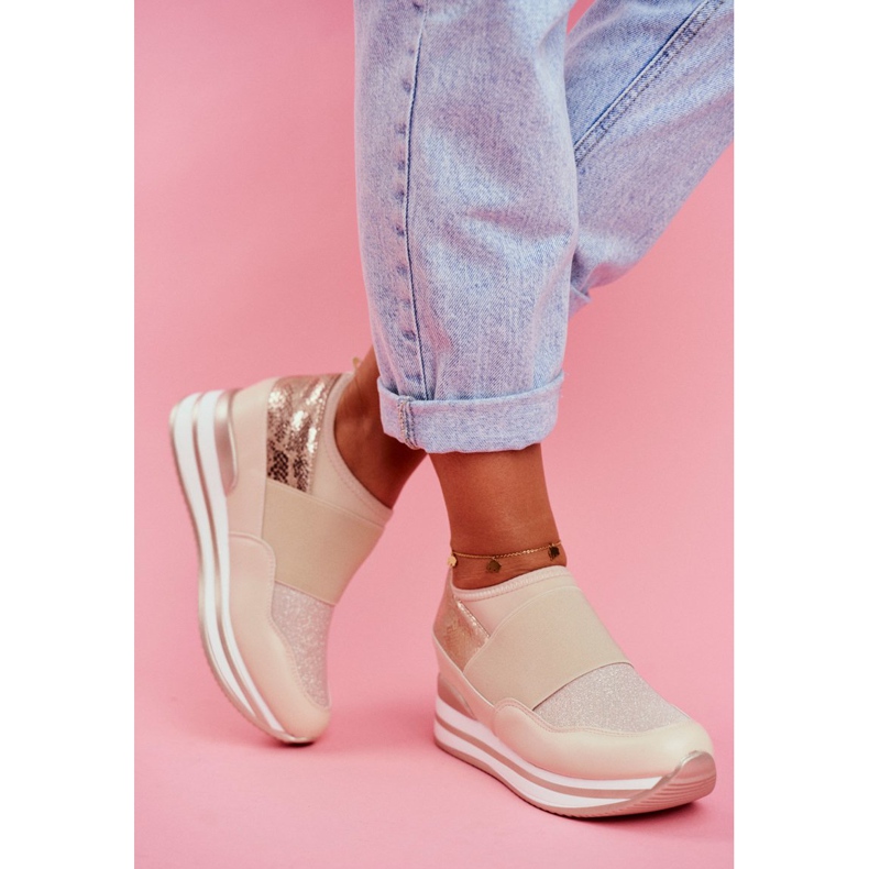 Pantofi sport pentru femei Slip On Wedge Beige Cold Play bej 2 Pantofi sport pentru femei Slip On Wedge Beige Cold Play bej 2