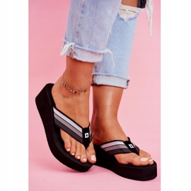 Papuci de damă Flip-flops Big Star pe o pană Negru FF274A300 1