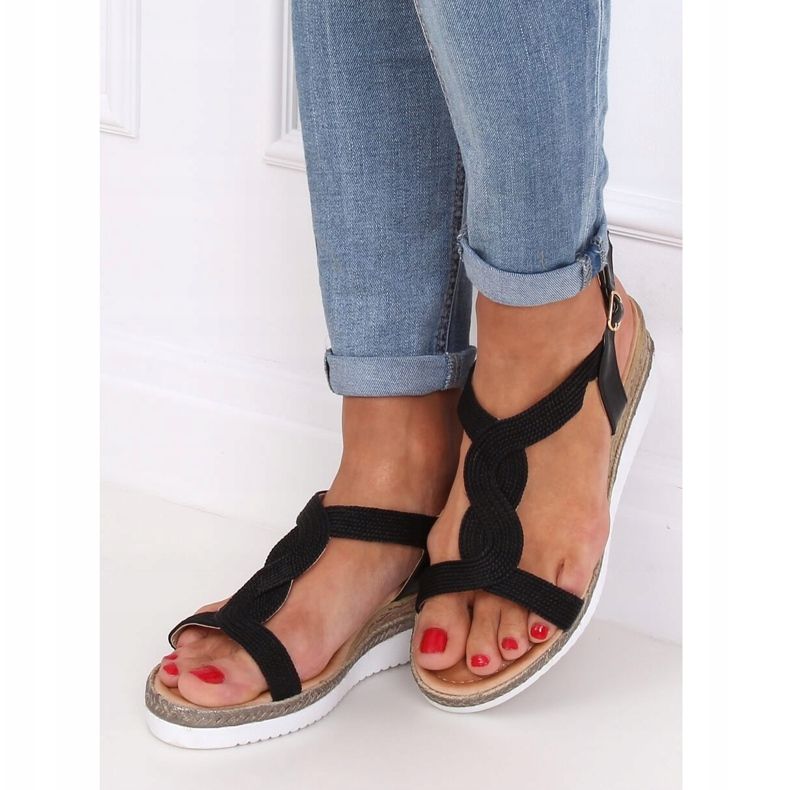 Sandale negre pe o pană neagră L6629 Negru 2