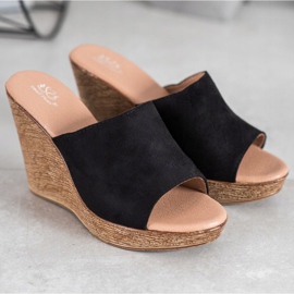 Small Swan Papuci din piele de căprioară ușoară negru 1