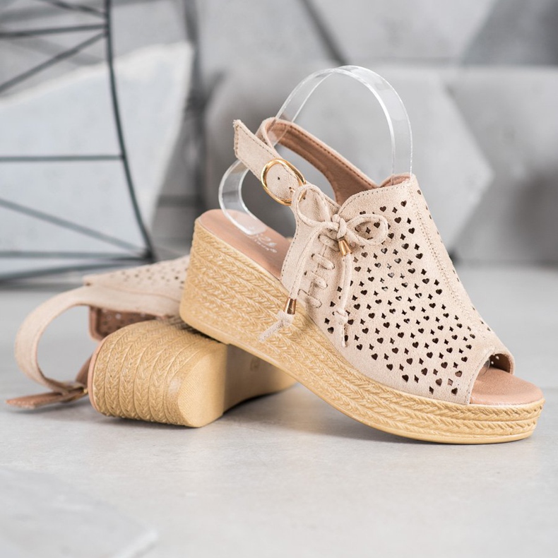 Small Swan Sandale ajurate confortabile maro 1