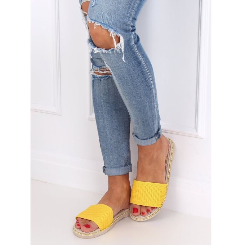 Papuci de damă pentru femei 35-185 Galben 1