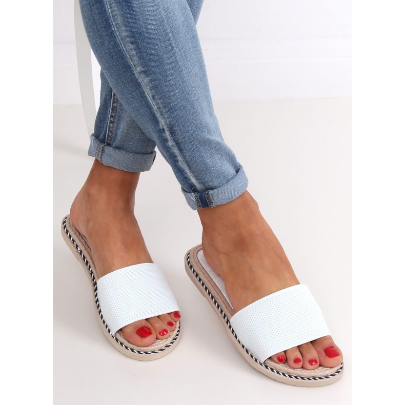 Papuci albi pentru femei 35-185 Alb 1