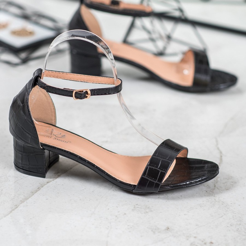 Small Swan Sandale confortabile pe un stâlp jos negru 1