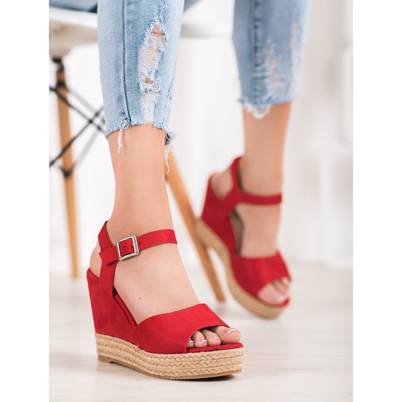 Clowse Sandale roșii pe toc înalt roșu 1