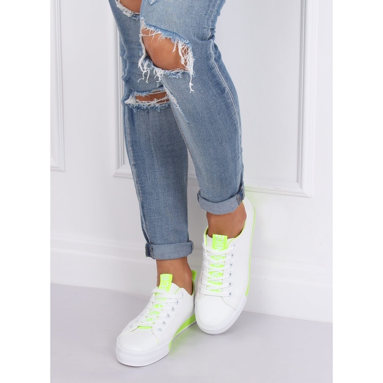 Adidași de damă albi CC-17 Verde 2