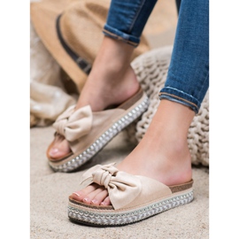 Seastar Papuci din piele de căprioară cu platformă decorativă maro 2