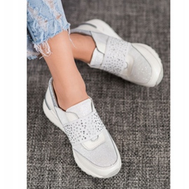 Adidași alunecați cu cristale VINCEZA alb 2 Adidași alunecați cu cristale VINCEZA alb 2