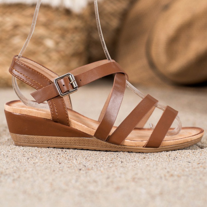 Mannika Pantofi casual cu pană maro 1