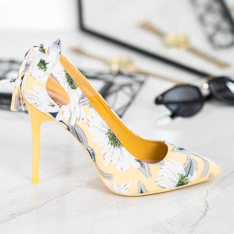 Seastar Pinii cu stil în flori multicolor galben 2 Seastar Pinii cu stil în flori multicolor galben 2