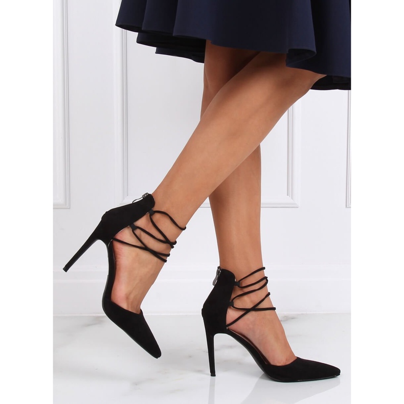 Pompele pe un pin negru SY66P negru 1