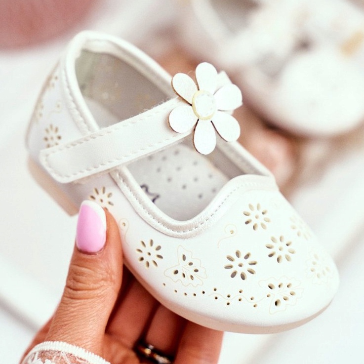 Apawwa Balerini pentru copii pe Velcro Kwiatuszek White Flored alb 2 Apawwa Balerini pentru copii pe Velcro Kwiatuszek White Flored alb 2