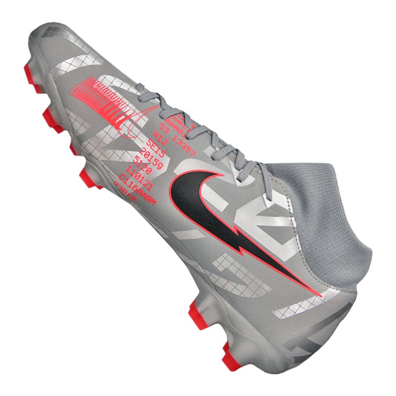 Pantofi de fotbal Nike Superfly 7 Academy Mg M AT7946-906 multicolor argint 1 Pantofi de fotbal Nike Superfly 7 Academy Mg M AT7946-906 multicolor argint 1