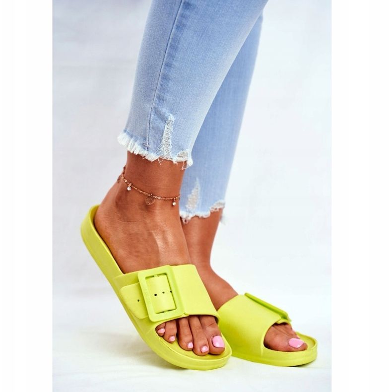 Papuci de dama Big Star cu cataramă verde FF274A390 1