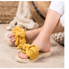 Anesia Paris Papuci eleganti din piele intoarsa galben 2