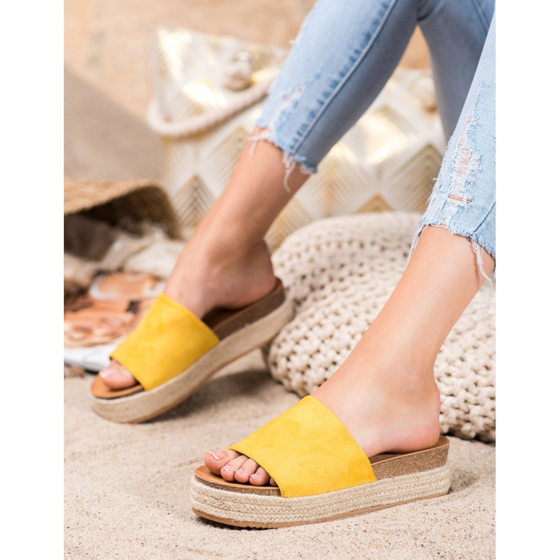 Renda Papuci din piele de căprioară pe platformă galben 2