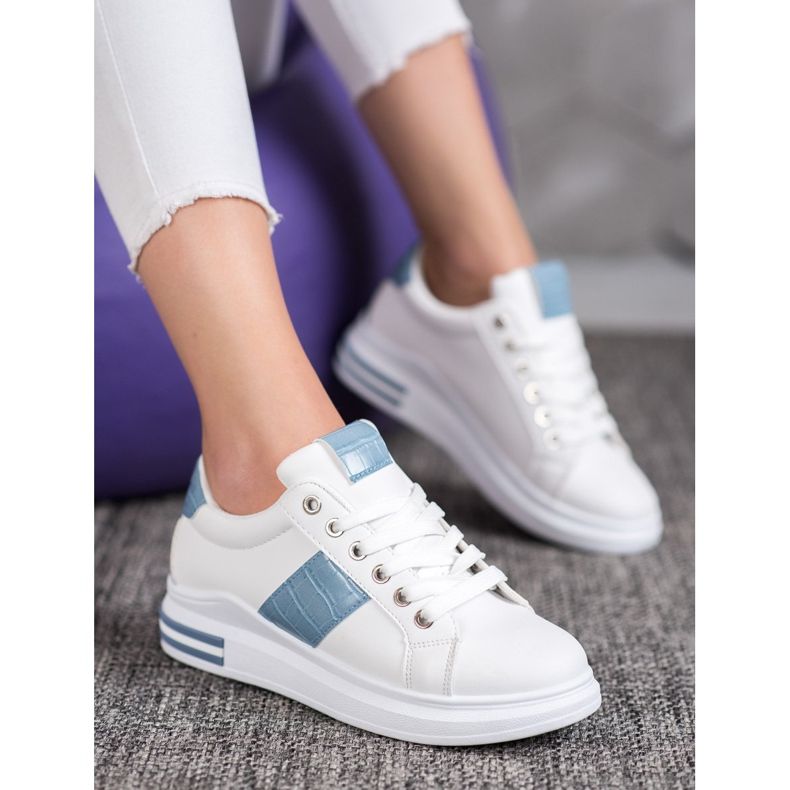 Weide Încălțăminte sport cu inserții albastre albastru 1