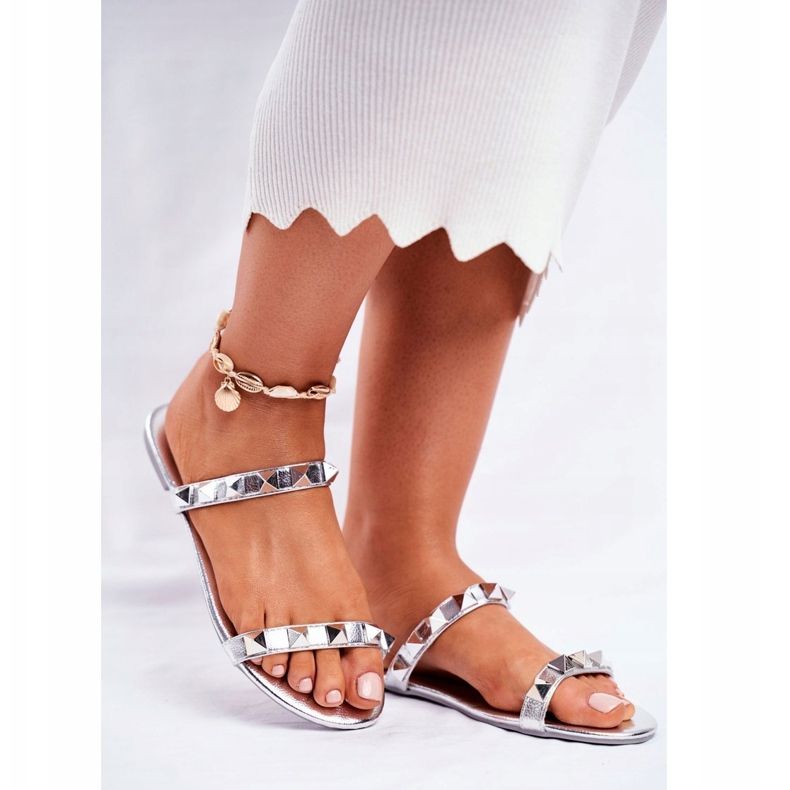 Papuci argintii Merrados cu știfturi pentru femei gri 1