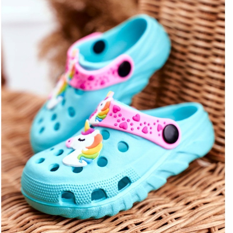 Bona Papuci pentru copii din spumă Crocs Blue Unicorn Lily violet albastru 1 Bona Papuci pentru copii din spumă Crocs Blue Unicorn Lily violet albastru 1