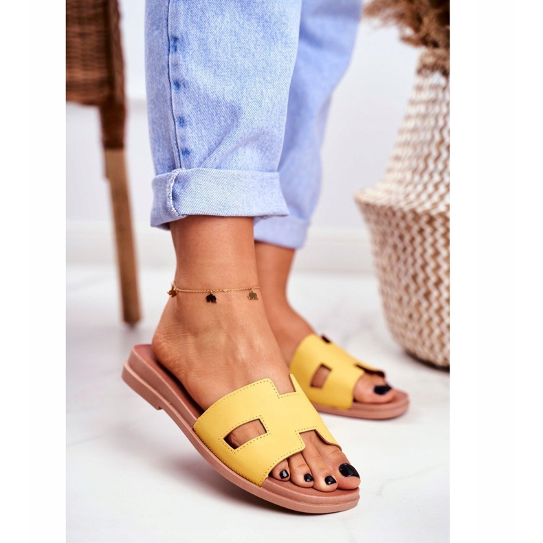 BUGO Papuci pentru femei Galben Geometric Clasic Theodora 1 BUGO Papuci pentru femei Galben Geometric Clasic Theodora 1