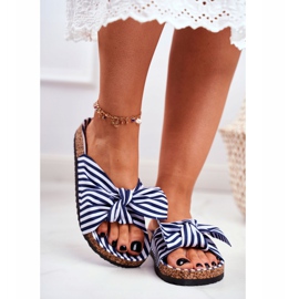 BUGO Papuci de damă cu arcuri Pin-up Blue Navy Verrone alb albastru marin 2 BUGO Papuci de damă cu arcuri Pin-up Blue Navy Verrone alb albastru marin 2