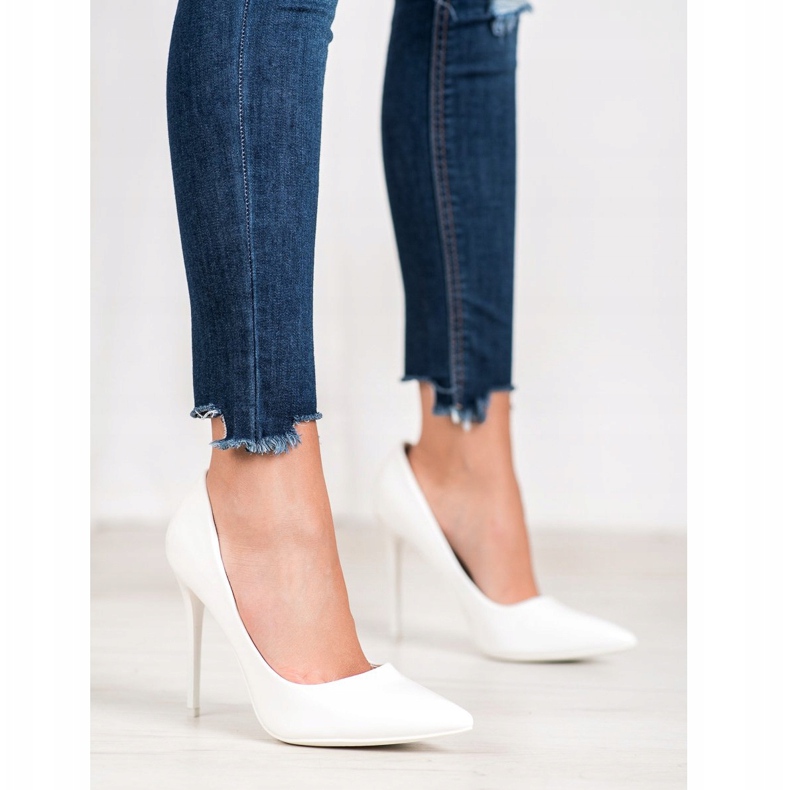 Small Swan Știfturi lăcuite alb 2