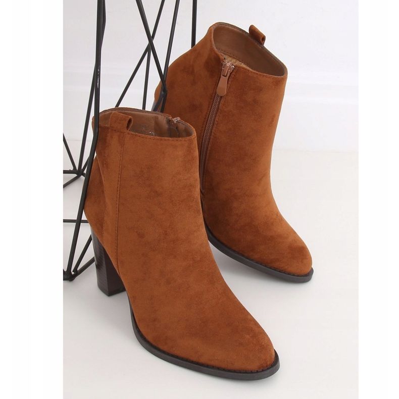 Pantofi cu toc înalt clasic UK09P Camel maro 1