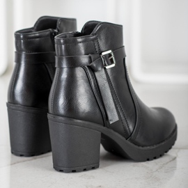 J. Star Cizme confortabile pe platformă negru 1