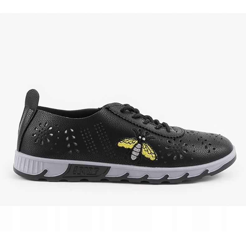 Adidași negri cu deschidere cu o amprentă JH81171-3 negru 1 Adidași negri cu deschidere cu o amprentă JH81171-3 negru 1