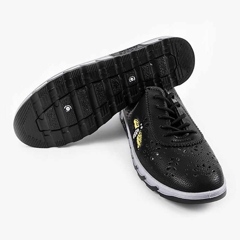Adidași negri cu deschidere cu o amprentă JH81171-3 negru 2 Adidași negri cu deschidere cu o amprentă JH81171-3 negru 2