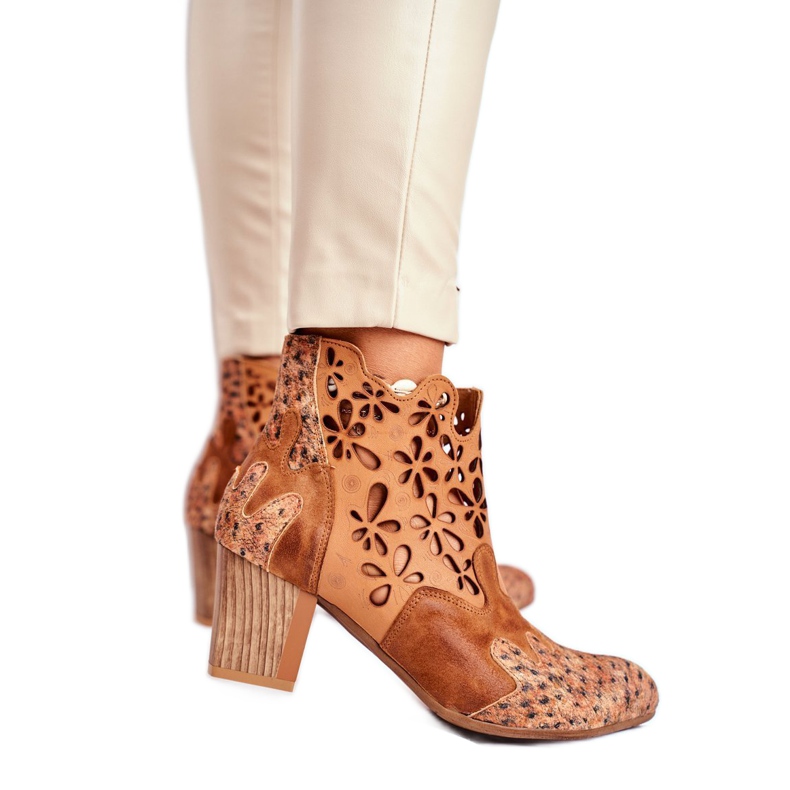 Cizme pentru femei cu toc înalt Maciejka Spring Red 04369-29 bej multicolor 1