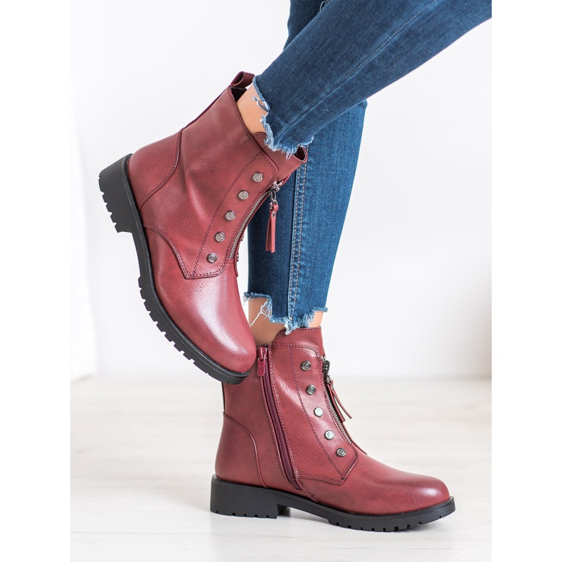 J. Star Muncitori pe glisor roșu 2