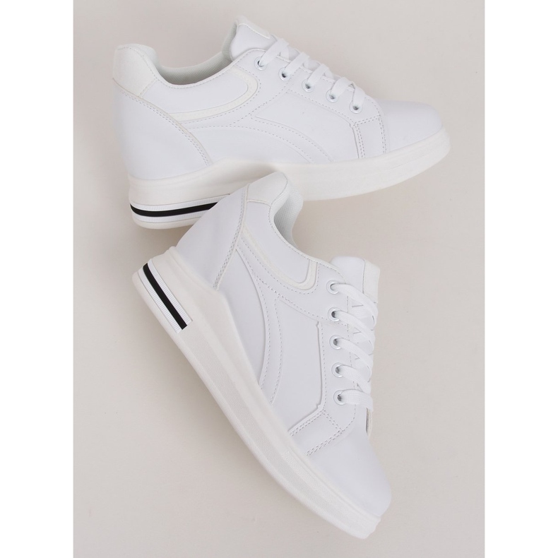 Adidași albi BY-0370 WHITE / WHITE pe o pană ascunsă 2