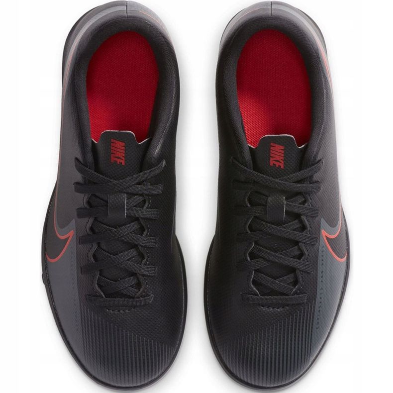 Pantofi de fotbal Nike Mercurial Vapor 13 Club Tf Jr AT8177 060 multicolor negru 1